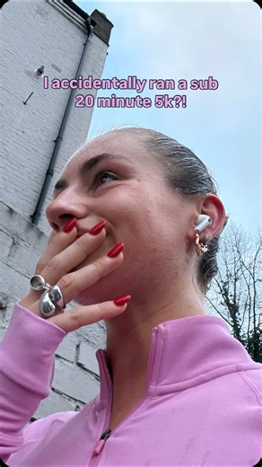 IZZY HILL | wait this was a complete accident hahahahah Runna asked me to run 6k @ 4:10 so I hit 3k and was hitting around the 4:00/km mark so just... | Instagram