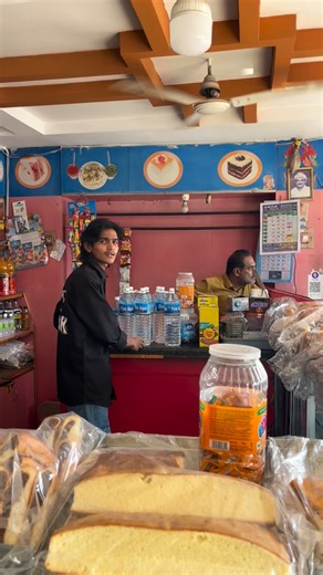 C PAVAN KUMAR on Instagram: "Intavru ertara..😂😂😂 @pavan_adda.12 . . . . .#tredingreels #kannada #comedy #viralvídeo #tagthatfriend"