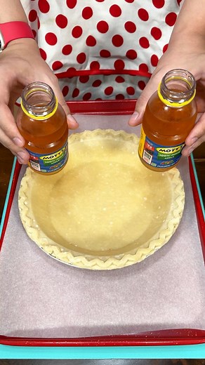 Viral pie is a must try! Kyra makes an easy appleless apple pie with apple juice. | Family Style Cooking