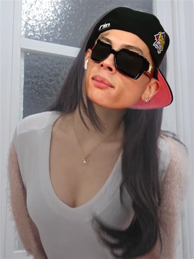 톡소리 세상에 걸린 아이돌 서유하 이야기