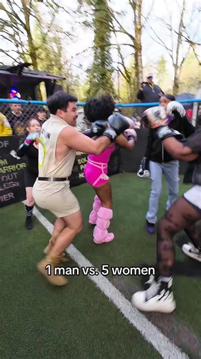 Chat… Im simply outnumbered… @THE SCRAPYARD #fight #brawl #outnumbered #gyat #boxing