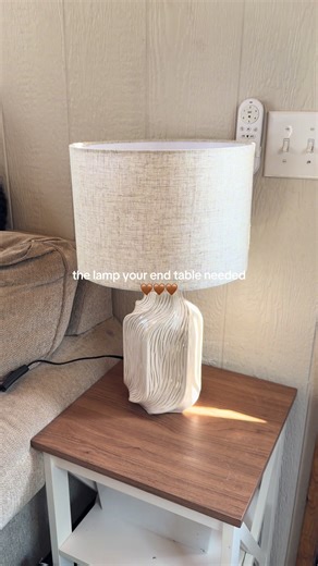 Elevate your home with these stunning ceramic lamp 🤎