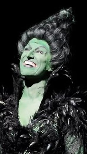 Fave Musical Clips 🎶 on Instagram: "Clip of the Day 🎶 Hannah Waddingham - Red Shoes Blues (from Andrew Lloyd Webber’s New Production of The Wizard of Oz) - West End (2011) #hannahwaddingham #redshoes #wizardofoz #andrewlloydwebber #classicfilm #classicmovies #musical #musicalperformance #musicaltheatre #broadway #broadwaymusical #westend #theatre #camp #thewizardofoz #oz #wicked #wickedmovie #wickedwitch #earworm #songoftheday #2011 #10s #2010s #fypage #foryoupage #fypppppppppppppppppppppppppp