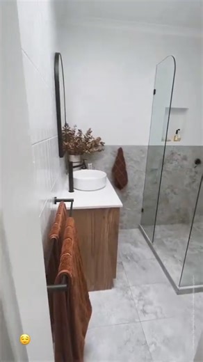 Ready for a bathroom upgrade without breaking the bank? Visit Arova and explore our wide range of vanities, bathtubs, sinks, and toilets! 🛁 Best price guaranteed! Visit Arova Bathrooms - Mulgrave today | AROVA Australia