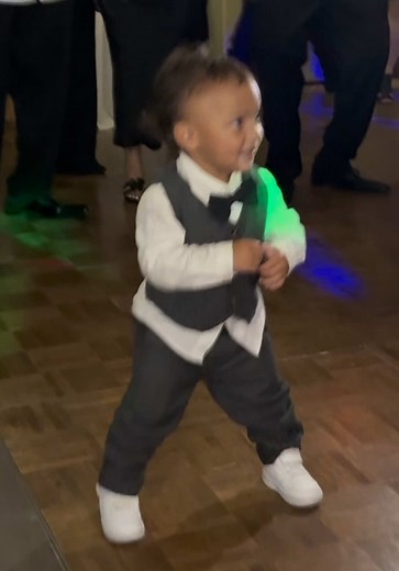 POV: Your toddler's favorite song played at a party — LaRobenz Zaza moment