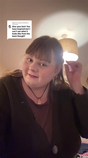 Showcasing My Hair from the Back: A Quick Tutorial