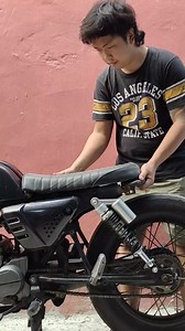 646K views · 13K reactions | D.i.y. Modular seat w/ removable cowling #caferacer #seatcow #CR152 #keeway #reelsfb #CustomMade | Grease & Resin | Facebook