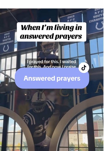Don’t rush past the miracle. Pause. Praise. Let gratitude be your posture. #christianmotivation #christiangirlstuff #christianwomen #writtenprayers #microinfluencer #fortlauderdaleinfluencer #nighttimeprayer #christiantiktok #positiveaffirmation
