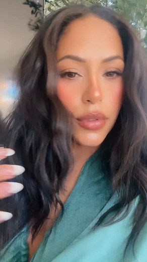 🫶🏽🫶🏽🫶🏽🫶🏽 . . . . #beauty #beautymodel #fashionmodel #curvemodel #plusmodel #beautyphotography #fashionphotography #bts #onset #wilhelminamodels #women360mgmt | Audrey Littie