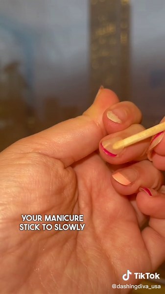 Easy Dashing Diva Nails Removal Tutorial