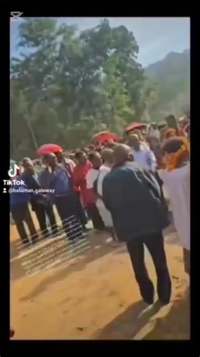 *CONNECT PNG IS BRINGING HOPE & LIGHT TO THE FORGOTTEN CORNERS OF OUR NATION**________________________*Many of us in towns and cities are already preparing to celebrate Papua New Guinea’s 50th Independence Anniversary on 16th September 2025. But when we look deep into our country, we see that many of our people in remote areas still live in darkness. They don't know what is happening in the outside world. There is no phone network, no vehicles, no roads, and no services. They still walk long dis