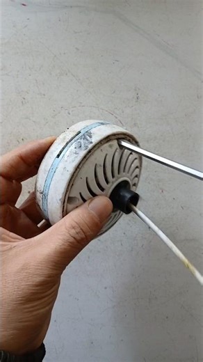 Can this scrap mini ceiling fan be salvaged? Watch the full video for more details.