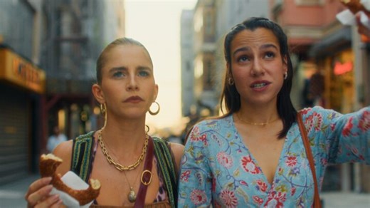 Bande-annonce VOST du film Peut-être pour la vie