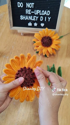 How to Make a Fuzzy Wire Sunflower - DIY Tutorial