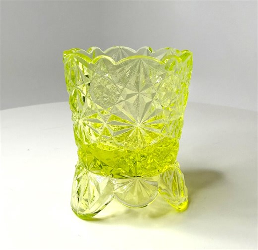 1970s L G Wright Daisy & Button Toothpick Holder - Etsy