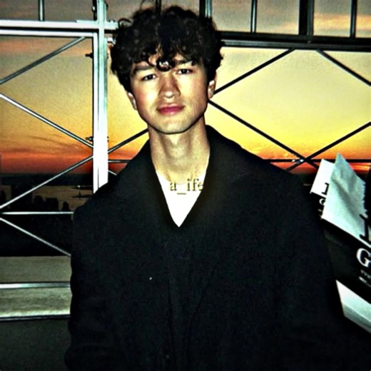 WE ATEEEEE, collab with @aoife scp: @ellie #charliebushnell #diorgoodjohn #collab #fyp #xyzbca @Dior Goodjohn @charlie bushnell