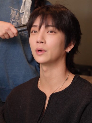 Joshua of #SEVENTEEN says he really misses the other members of the group: “Whenever I do anything where I have fun, I always think about how much better it would be if I came with my members. @seventeen17_official Watch the full video at Youtube.com/Variety