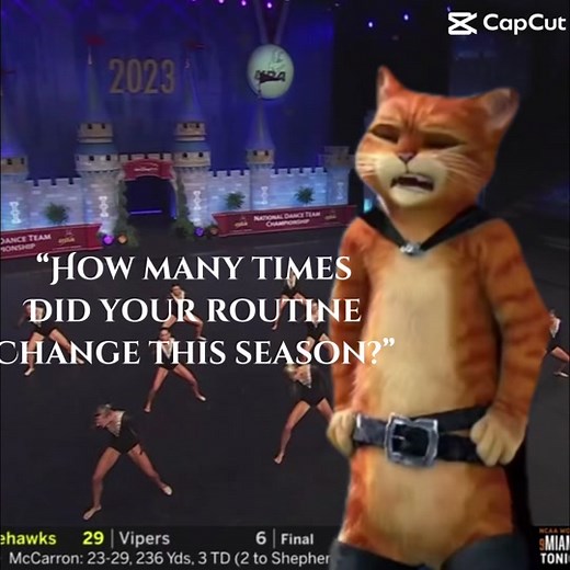 Hilarious Dance Mishap at High School Cheerleading Practice!