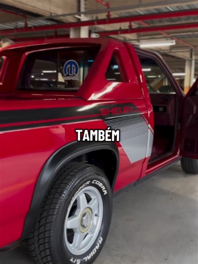 Dakota Shelby 1989 credito do vídeo: cia66motorsports Dakota Shelby 1989 -Motor V8 5.2 -Câmbio automático 4 velocidades -Ar condicionado -Rádio / toca fitas original -Tapeçaria preservada original -Pneus Cooper Cobra novos Carroceria com ótimo alinhamento, pintura muito boa e excelente dirigibilidade. @CARS_COLECAODECLASSICOS Série limitada com apenas 1500 unidades produzidas e numeradas, esta é a unidade 1454/1500. Desenvolvida em parceria com Carrol Shelby, diversos itens exclusivos do modelo 
