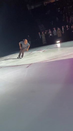 Backflipping over the G.O.A.T Scott Hamilton for a second year in a row 🤙🏽