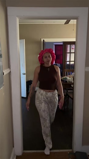 HAPPY FRIDAYYY 🫧🩷 #sahm #momsoftiktok #friday #morning #family @OLLY Wellness @Nespresso USA @anua_global @LaRochePosayUS