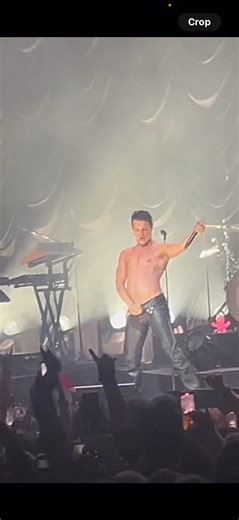 Caught this moment during “Hello Heaven” at the Atlanta show and I cannot stop watching it on loop  Drop your best caption below — funniest one gets pinned! #Yungblud #HelloHeaven #Idols #IdolsTour #BlackHeartsClub #YungbludFans #YB #YungbludEdit #ConcertVibes #Viral #CaptionThis #DanceMove #Atlanta #Tabernacle #MusicVlog #ConcertTok #RockMusic #AltRock #PunkRock #EmoCommunity #LiveMusic #newmusic #yungbludconcertvlog #yungbludvideos #yungbludvlog | gypsypearlmusic | Facebook