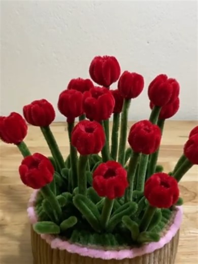 Crea hermosas flores de limpiapipas: tutorial fácil