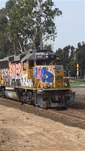 Union Pacific La Habra Local passes Walnut St! LOA36R east to Brea #uprr #train #railroad #shorts