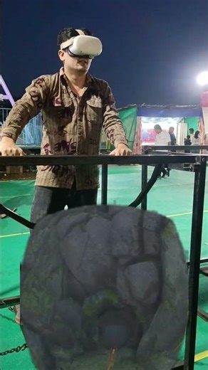 DINOSAUR Roller Coaster VR Ride | My First Virtual Reality Experience #vrexperience #funnyvrmoments