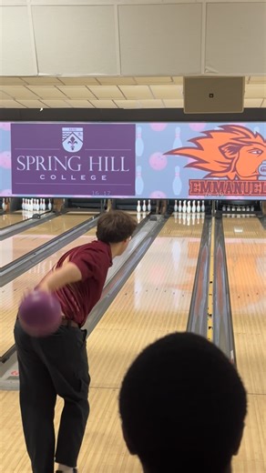 The Bowling Club at FSU on Instagram: "Saturday recap: The JV squad secured the win at their first tournament this season with a final score of 4693! The Varsity team walked away with fourth place with a total of 4825! For the first time in multiple years we had a women’s team join the action! Being their first tournament, they did an amazing job against a competitive field! Go Noles! #bowling #collegiatebowling #trackbowling #fsu #fsuclubbowling #fsusportclubs"
