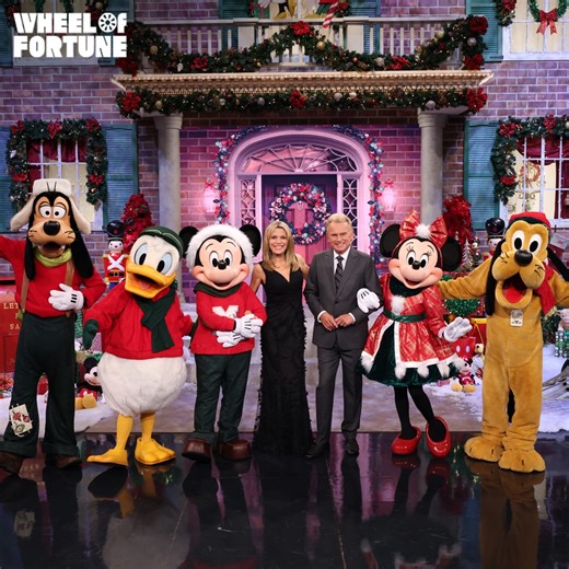 2K reactions · 127 shares | Wheel's Secret Santa Holiday Giveaway is giving YOU the chance to win at home! From December 4 through 15, you could get cash and Disney vacations. Sign up for your SPIN ID today and you could win tomorrow! | Wheel of Fortune | Facebook