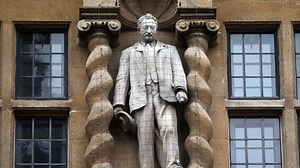 Black Lives Matter: Calls revived to dump Oxford University statue of Cecil Rhodes | LBC