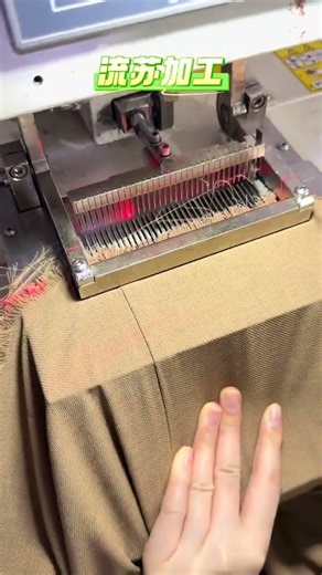 T恤袖口领口下摆滚边工艺替代手工 #服装厂日常 #衬衫滚边 #亚麻滚边 #牛仔滚边 #滚边工艺