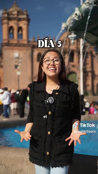 ¿Viajas a Perú por primera vez? Esta es la ruta épica que no puedes perderte: 👉 Lima: City Tour, catacumbas y pisco. 👉 Paracas & Huacachina: islas, viñedos y adrenalina en las dunas. 👉 Cusco: city tour, Valle Sagrado, Machu Picchu y trekking a Montaña de Colores o Laguna Humantay. ✨ Además, experiencias únicas: sesión fotográfica o pintar tu torito de Pucará. Cotiza tu viaje con nosotros, si deseas mayor información contactanos: 51 953346297 ✅ #cusco #peru #Machupicchu #montañadecolores #lagu