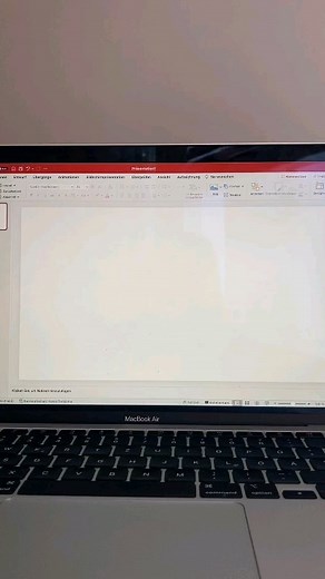 Studyflix on Instagram: "Sieht nice aus oder? 😎🔥 #powerpoint #powerpointpresentation #tutorial"