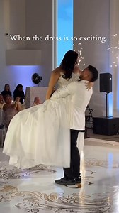 359K views · 260 reactions | When the dress is incredibly captivating... The groom accidentally tears his pants浪浪 | ABN | Facebook