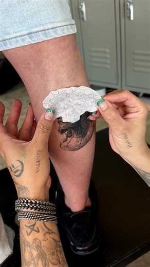 Cómo pegar stencils sin Sharpies: Método estratégico