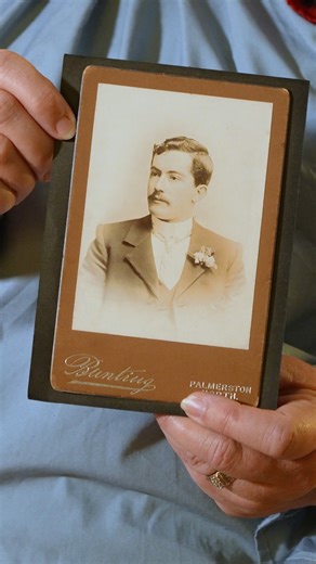 Joanne's family has an incredible legacy of service that stretches back generations. By wearing a poppy, she honours them - and supports today’s veterans and families. 🎥 Watch "For Generations We've Served." ➡️ Support the Poppy Appeal: www.poppyappeal.com.au | Poppy Appeal Australia