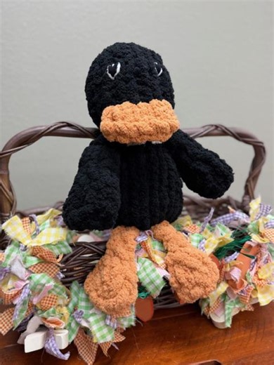 Handmade Daffy (black) Duck Plushie Finger Knit Chunky Chenille Yarn - Etsy