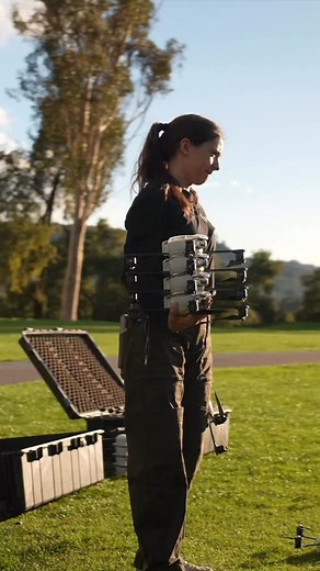 6.9K views · 483 reactions | Happy Monday!! #fireflydroneshows #fireflydronesystems #droneshow #dronelightshow #dronedisplay #eventprofs #liveevents #specialevents #weekendrecap #manufacturingmonday #madeinusa #builtinthemidwest #entertainmentindustry #eventsindustry | Firefly Drone Shows | Facebook