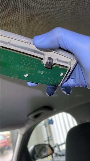 BMW 1 Series Interior Rear Light Removal. E81 | E87 Models (First Generation 2004-2013).