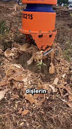 Bu Makine Kütüğü Toza Çeviriyor! 😱