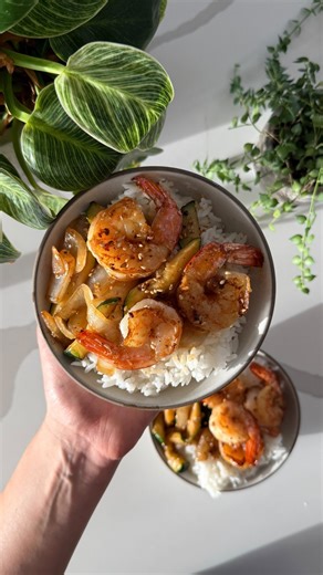 Maxine Sharf on Instagram: "Hibachi shrimp bowl with sesame soy veggies✨ This recipe is in my cookbook 🤍. If you feel like you’re not the most confident cook, I promise you can do it! My book is all about finding your easy go-tos. Once you have those down, the confidence builds and cooking becomes so much more fun. Pre-order my cookbook with the link in my bio or search Maxi's Kitchen wherever you like to buy books online. P.S. My mom and I would love to meet you on the BOOK TOUR!"