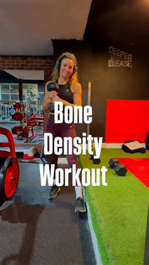 The Long Game on Instagram: "Get stronger bones with this simple workout 💪🏼 I have been watching some brilliant educational videos by @drlisamooredpt on YouTube on exercise and bone density and working with clients with osteopenia and osteoporosis. I’m always so grateful to anyone who is an expert in their field who is willing to educate others for free. Give this bone (and muscle🙂) strengthening workout a try: 3 or 4 rounds depending on time you have available: 12 power squats 8 overhead pre