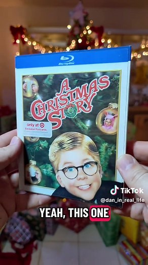 Do you love Christmas movies?! Here's a look at my special Lenticular Christmas Movie Bluray Collection! Christmas Classics in this video: - National Lampoon's Christmas Vacation - A Charlie Brown Christmas - Dr. Seuss' How The Grinch Stole Christmas - Elf - A Christmas Story - The Polar Express #ChristmasMovies #Movies #Classic #Lenticular #PhysicalMedia