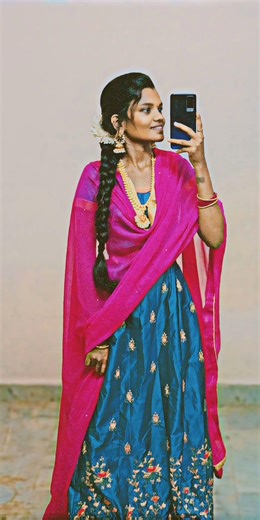 half saree 🫣 #ytshorts #telugusong #youtube #Ram Charan#Kajal#music #malleswari216 #love