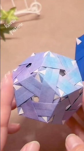 折り紙 簡単可愛いキューブとお揃いのくす玉を作ってみた! 詳しい作り方は関連動画でみてね#shorts #short #diy #paper #origami #original #оригами