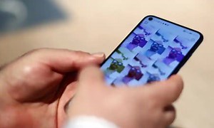 How to add a contact on Galaxy S10 | easy steps to add contacts | The Droid Guy