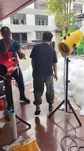 Foam Party Stage Effects for Unforgettable Events