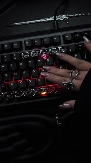 𓆩♡𓆪 keeb close up 𓆩♡𓆪 #pcsetup #tech #techtok #fyp #gaming | pc setup